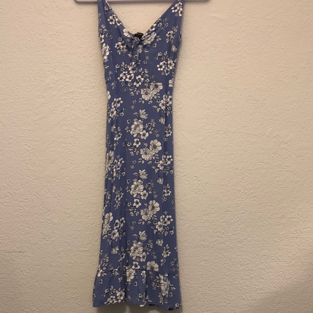Blue and white floral maxi dress size medium